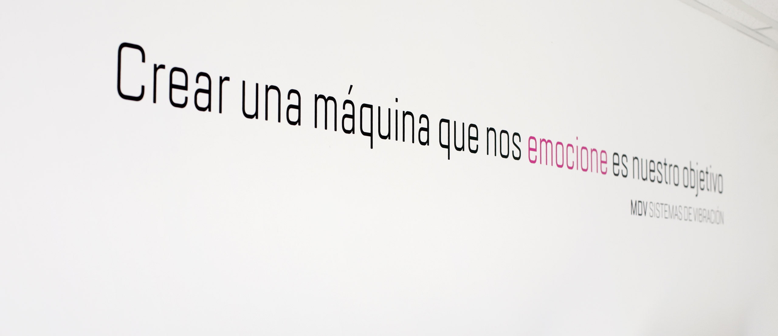 ident_mdv_frase_2 diseño de rótulo interior para MDV
